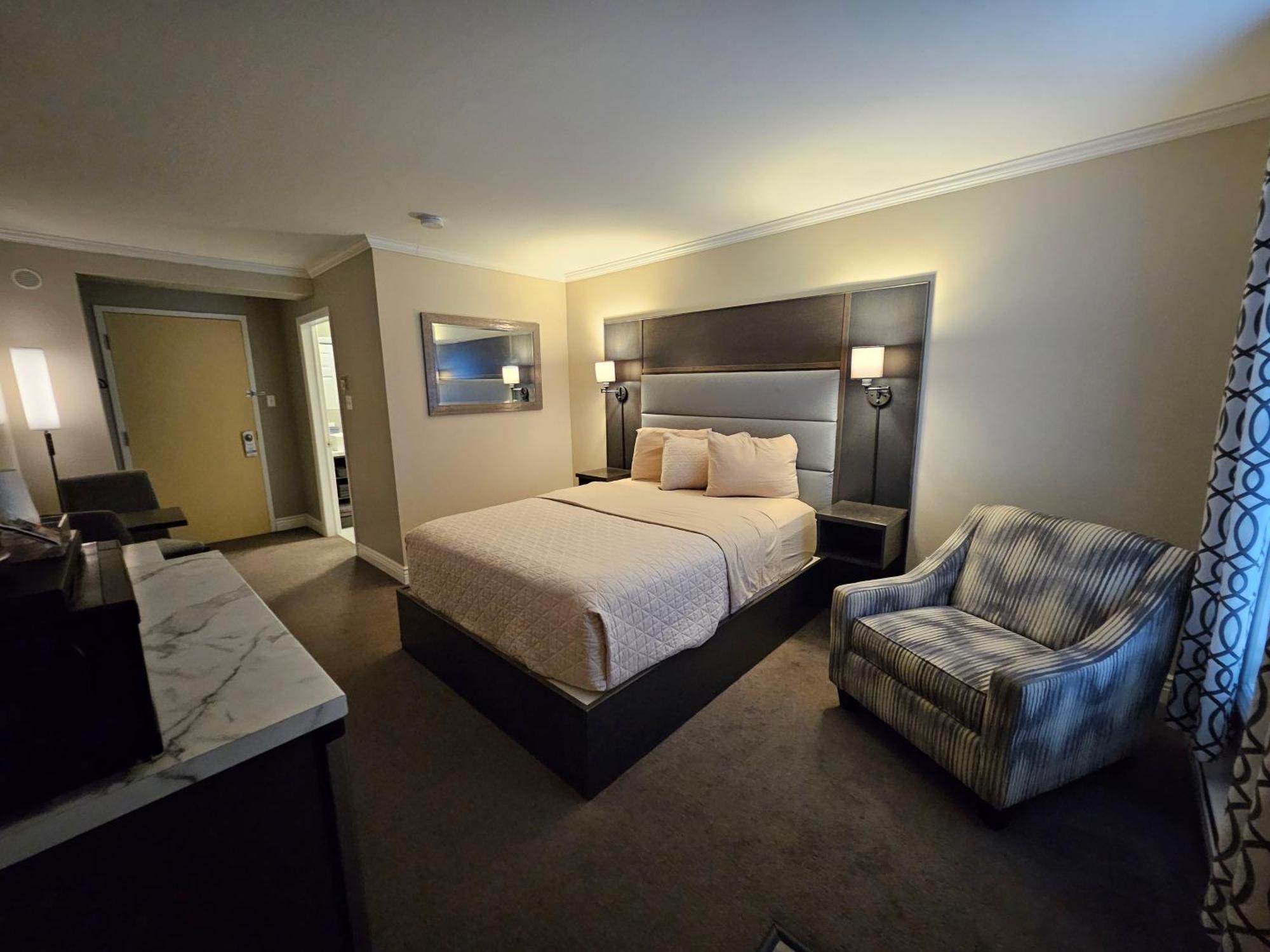 Newfound Inn & Suites Topsail Exteriör bild